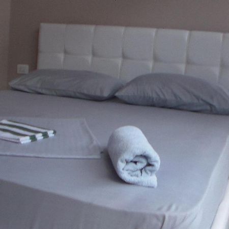 Shkoder Hotel Temali Bagian luar foto