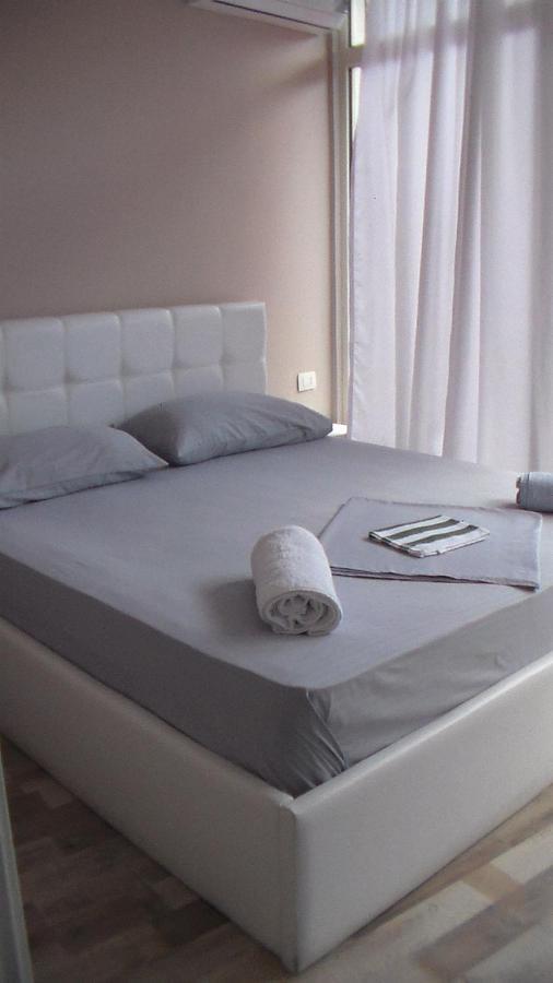 Shkoder Hotel Temali Bagian luar foto