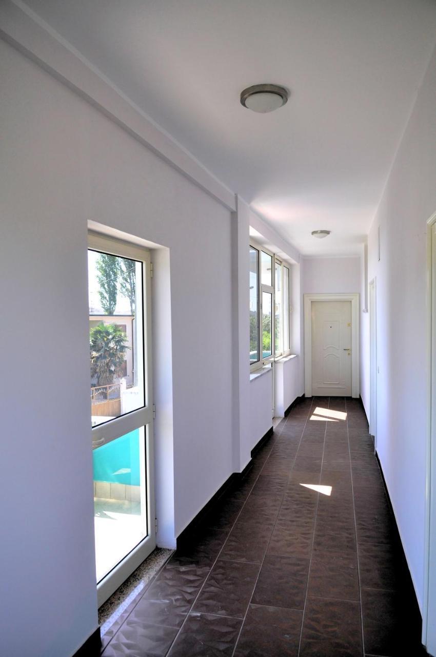 Shkoder Hotel Temali Bagian luar foto