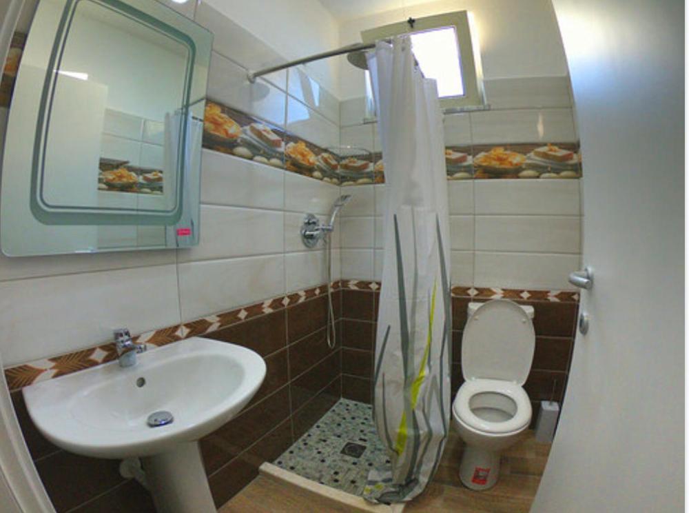 Shkoder Hotel Temali Bagian luar foto